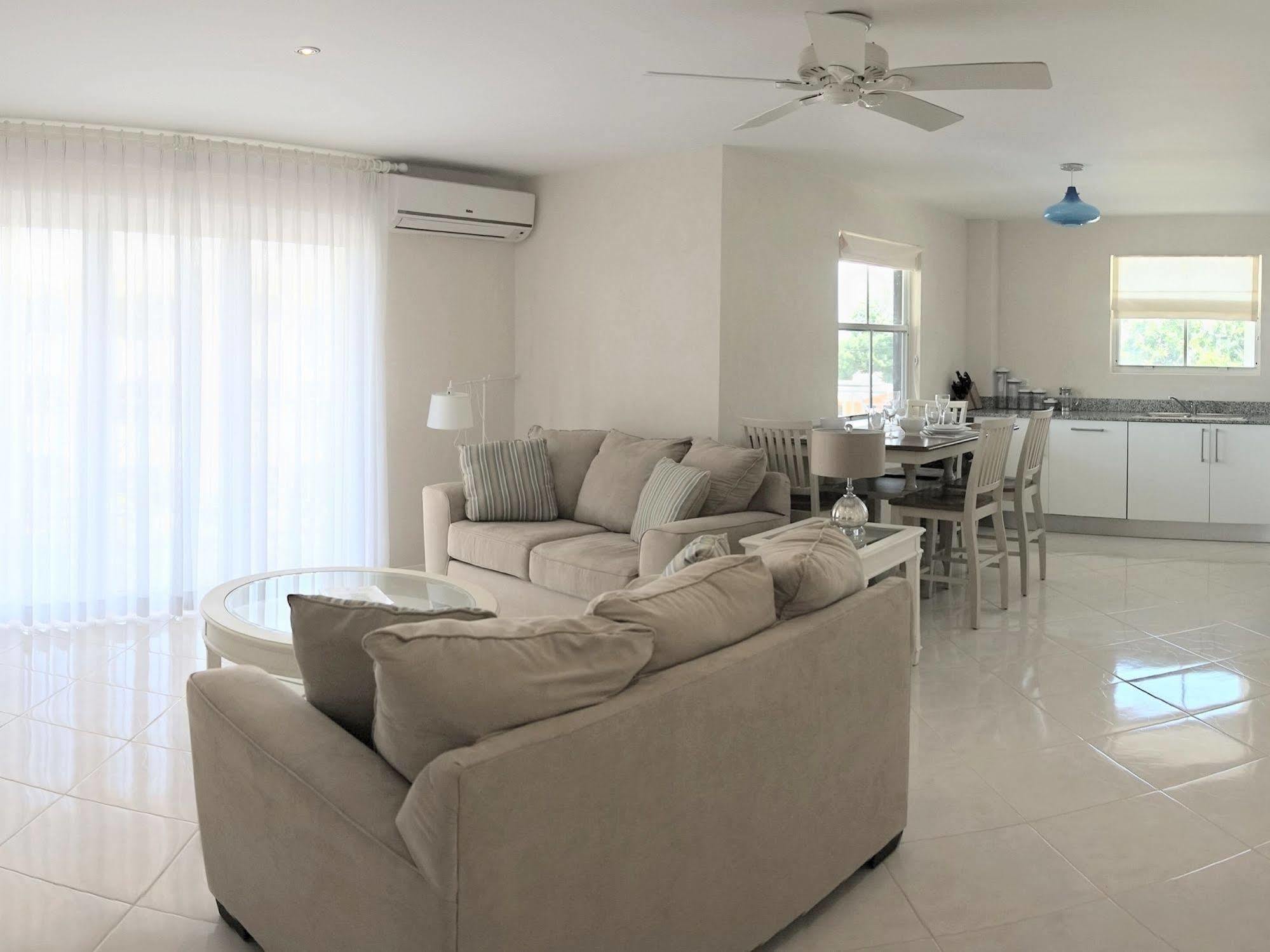 Lantana Resort Barbados By Island Villas เซนต์เจมส์ ภายนอก รูปภาพ